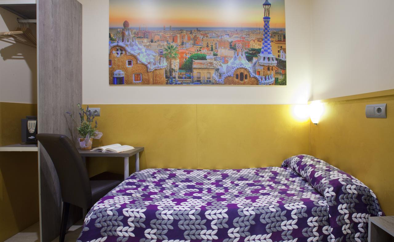 Hostal Barcelona Barcellona