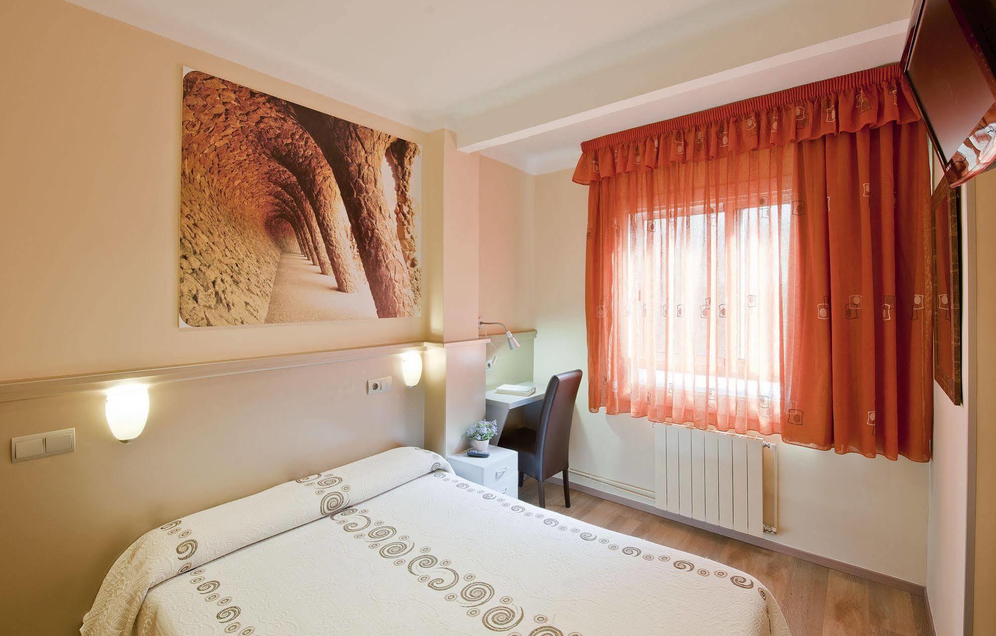 Hostal Barcelona Barcellona